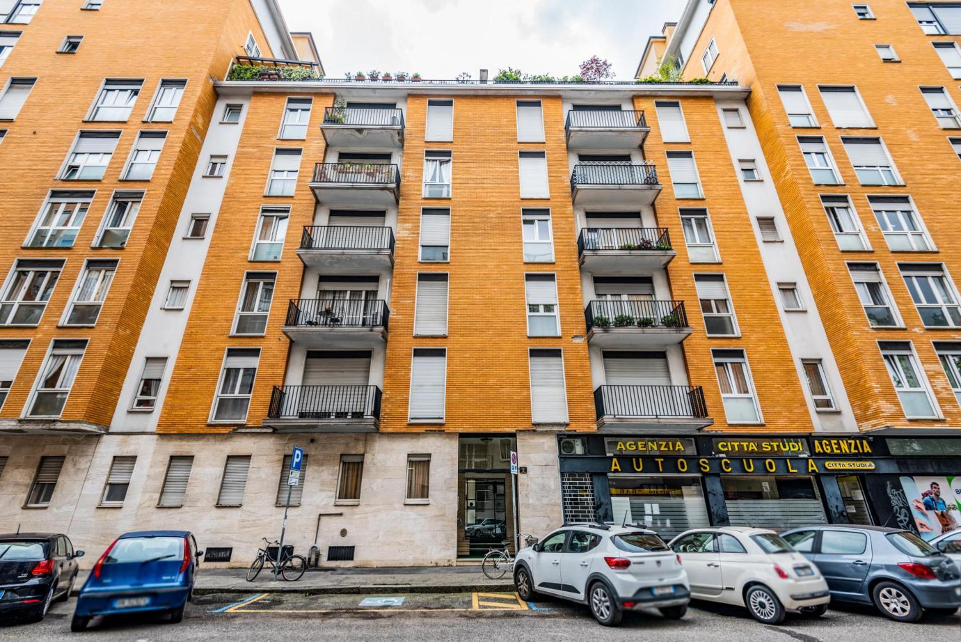 Brand New 2pax Wifi - Via Denti Milan